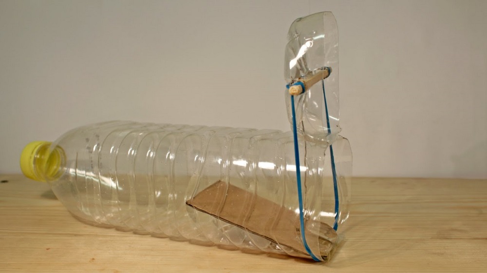 Ловушка из пластика